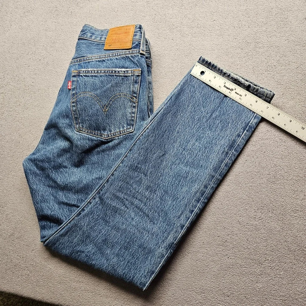 Levi's 501 Original Fit Jeans Mens 28x30 Blue Denim Medium Wash Faded Distressed